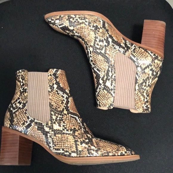 Vince Camuto Leather Heeled Ankle Boots Size 6 - Picture 1 of 7